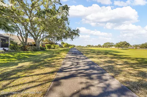 11231 Sun Tree Rd, Hudson, FL 34667