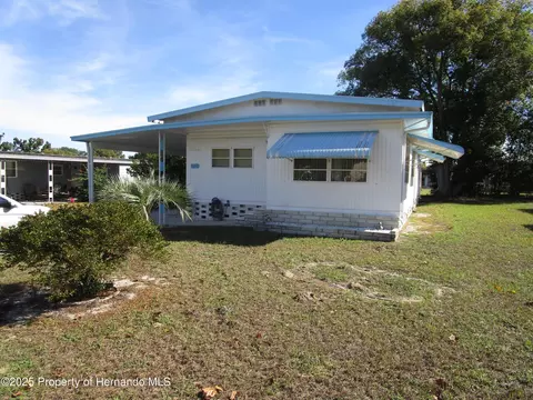 8250 Modena Ave, Brooksville, FL 34613