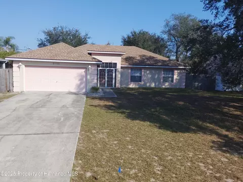 6189 Newmark St, Spring Hill, FL 34606