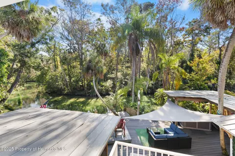 6110 Bear Trl, Weeki Wachee, FL 34607