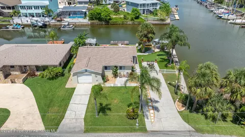 4085 Gulfview Dr, Hernando Beach, FL 34607