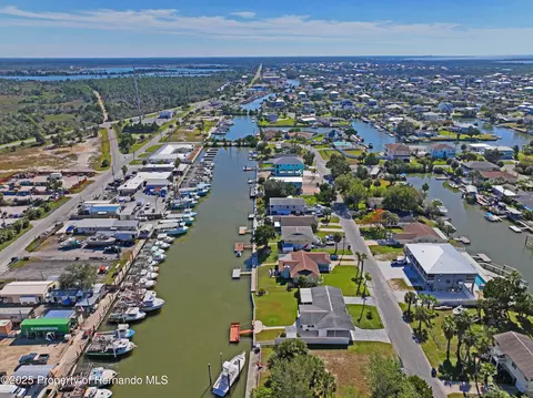 View/Area - 3270 Hibiscus Dr, Hernando Beach, FL 34607 photo 18 of 27