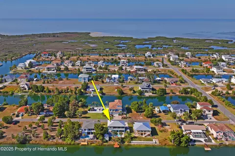 View/Area - 3270 Hibiscus Dr, Hernando Beach, FL 34607 photo 7 of 27