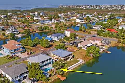 View/Area - 3270 Hibiscus Dr, Hernando Beach, FL 34607 photo 6 of 27