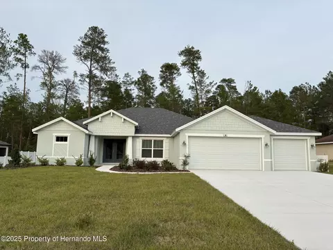 50 Village Center Dr, Homosassa, FL 34446
