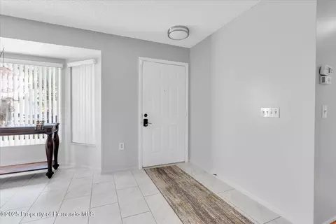 7099 Pond View Ct, Spring Hill, FL 34606 photo 8