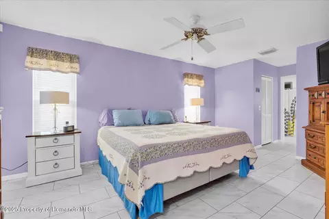 7099 Pond View Ct, Spring Hill, FL 34606 photo 25