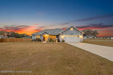 222 SW 22nd Ave, Trenton, FL 32693