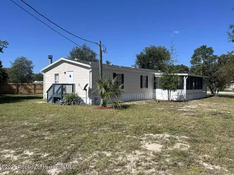 16154 Ft Myers St, Brooksville, FL 34604