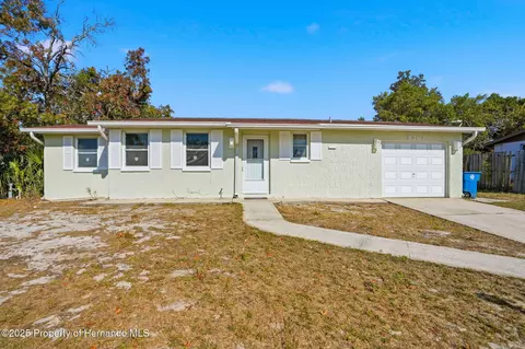 9367 Midway St, Spring Hill, FL 34608
