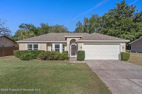 9289 Chilton St, Spring Hill, FL 34608