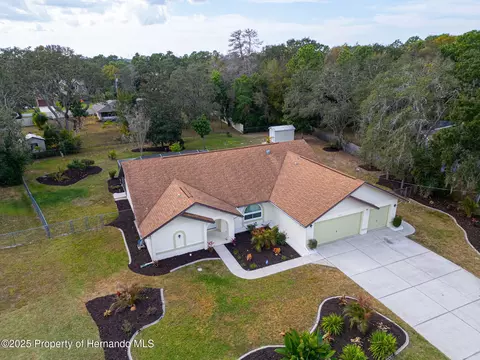 1487 Alameda Dr, Spring Hill, FL 34609