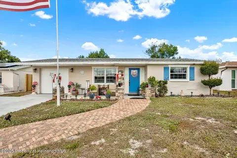 7415 Mayfield Dr, Port Richey, FL 34668
