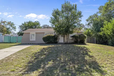 12484 Curry Dr, Spring Hill, FL 34609
