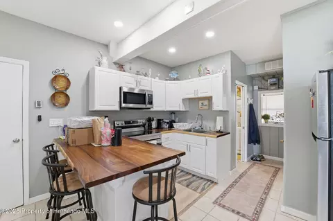 Kitchen - 3366 Bluefish Drive Dr, Hernando Beach, FL 34607 photo 4 of 9