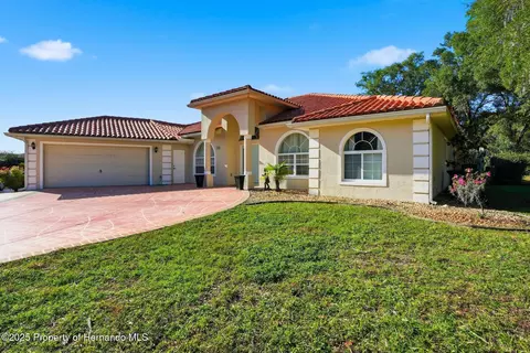 186 N Crestwood Ave, Inverness, FL 34453