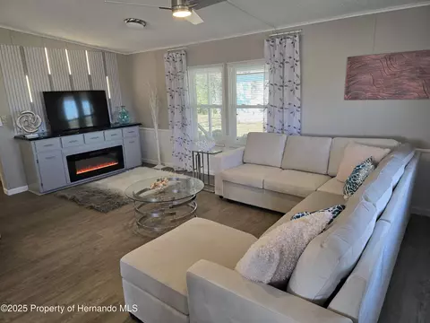 9259 Salvini Dr, Brooksville, FL 34613