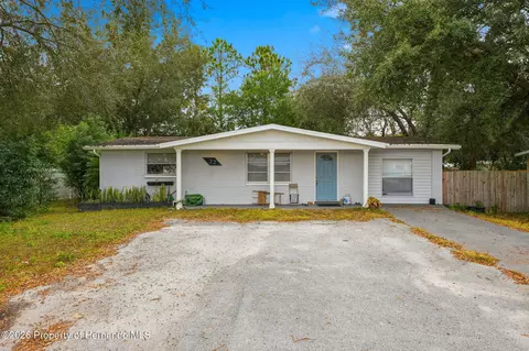 22 N Melbourne St, Beverly Hills, FL 34465