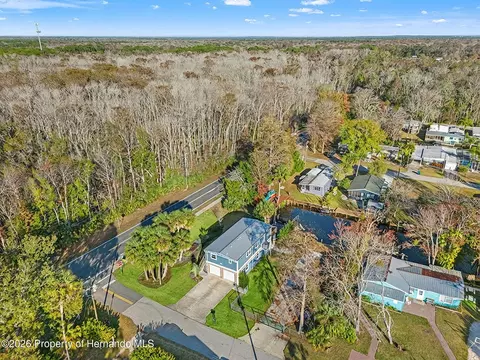7288 Coventry Ct, Weeki Wachee, FL 34607