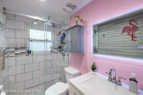 Bath - 3336 Gulfview Dr, Hernando Beach, FL 34607 photo 3 of 4