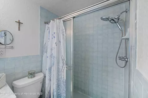 Bath - 3336 Gulfview Dr, Hernando Beach, FL 34607 photo 2 of 4