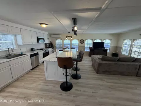 7196 Westwind St, Weeki Wachee, FL 34607 photo 21