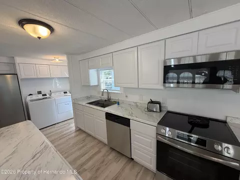 7196 Westwind St, Weeki Wachee, FL 34607 photo 24