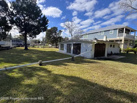 6022 Palm Creek Dr, Weeki Wachee, FL 34607