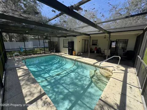 Exterior - 2148 Waterfall Dr, Spring Hill, FL 34608 photo 6 of 8