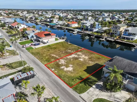 4104 Camelia Dr, Hernando Beach, FL 34607 photo 6