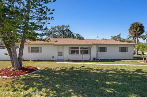 7205 Morningstar Ln, New Port Richey, FL 34652