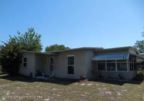 1204 Academy Ave, Spring Hill, FL 34606