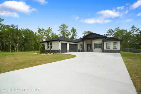 10380 Yellow Hammer Rd, Weeki Wachee, FL 34614