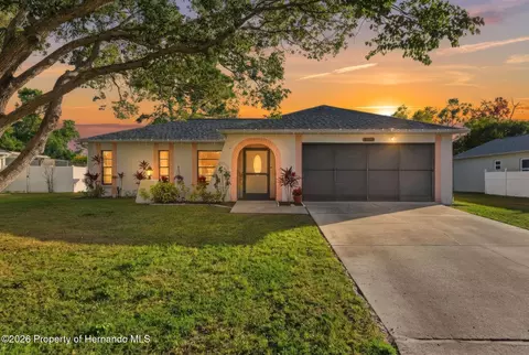 8164 Pagoda Dr, Spring Hill, FL 34606
