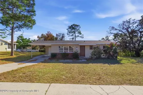 9326 Bay Dr, Spring Hill, FL 34608