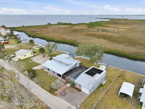 2487 Sunset Vista Dr, Aripeka, FL 34679