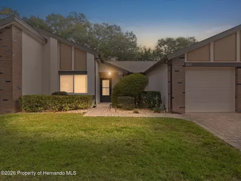 7415 Heather Walk Dr, Weeki Wachee, FL 34613
