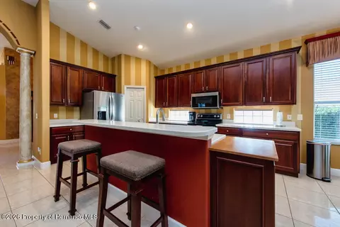 Kitchen - 1134 W Diamond Shore Loop, Hernando, FL 34442 photo 3 of 5
