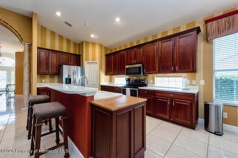 Kitchen - 1134 W Diamond Shore Loop, Hernando, FL 34442 photo 4 of 5