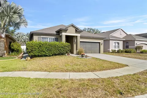 632 Winthrop Dr, Spring Hill, FL 34609