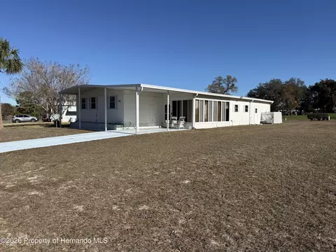 8164 Highpoint Blvd, Brooksville, FL 34613