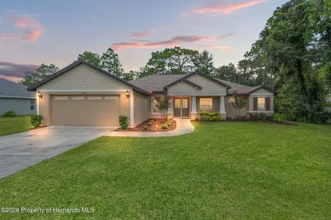 12141 Marvelwood Rd, Brooksville, FL 34614