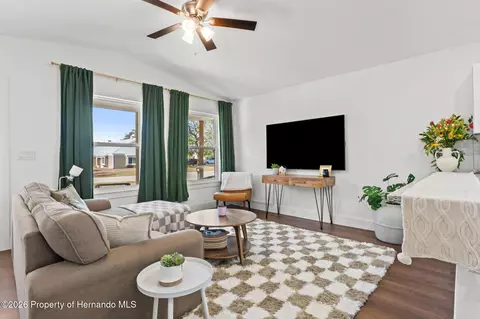 3592 Arrowhead Ave, Spring Hill, FL 34606