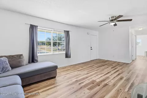 Living - 5284 Springwood Rd, Spring Hill, FL 34609 photo 3 of 5