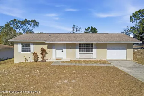 Exterior - 5284 Springwood Rd, Spring Hill, FL 34609 photo 2 of 4