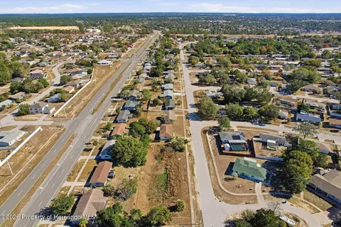 View/Area - 5284 Springwood Rd, Spring Hill, FL 34609 photo 7 of 8
