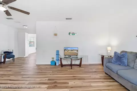 Living - 5284 Springwood Rd, Spring Hill, FL 34609 photo 2 of 5
