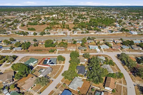 View/Area - 5284 Springwood Rd, Spring Hill, FL 34609 photo 5 of 8