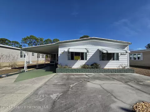 7606 Dinsmore St, Brooksville, FL 34613