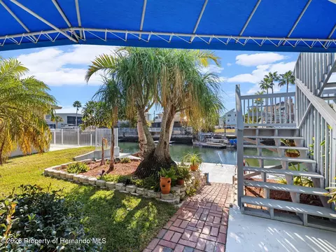 Exterior - 4290 Carlos Ct, Hernando Beach, FL 34607 photo 2 of 14